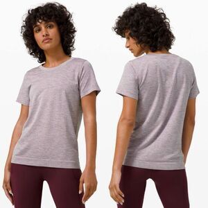 Lululemon Swiftly Relaxed Short-Sleeve Shirt Hip Length Tee Light Purple Size 6